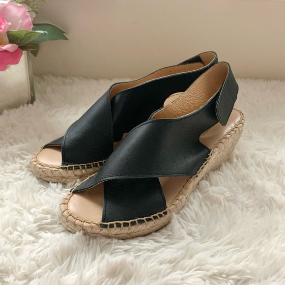 Andre Assous Wedge Espadrille Sandals - Picture 1 of 16